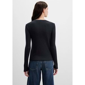 Mavi M1613652-80022 Düğme Detaylı Siyah Uzun Kollu T-Shirt Kadın Tişört
