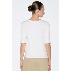 Mavi M1613852-70051 Düğme Detaylı T-Shirt Kadın Tişört
