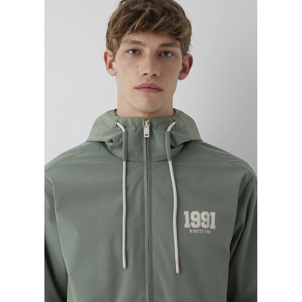 Mavi M0110622-80692 Mavi MVJNS 1991 Baskılı Kapüşonlu Spandex Kolej Mont Erkek Mont