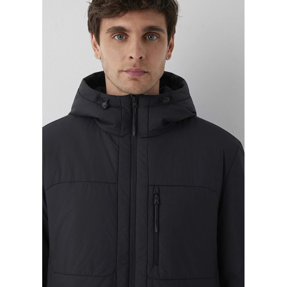Mavi M0110840-71379 Mavi Kapüşonlu Şişme Mont Erkek Mont