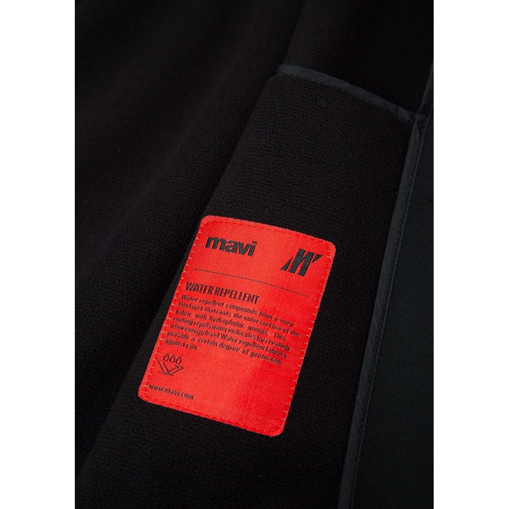 Mavi M0110848-71379 Mavi Su İtici Pro-Tech Water-Replent Kapüşonlu Spandex Erkek Mont