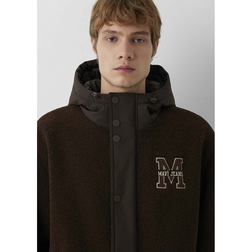 Mavi M0110628-90707 Mavi M Logo Patchli Sherpa Mont Kapüşonlu Erkek Mont