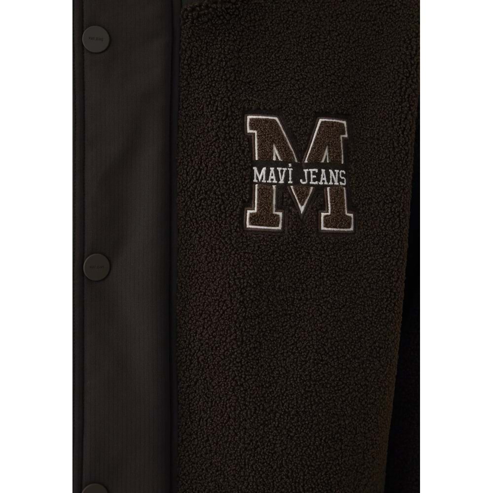 Mavi M0110628-90707 Mavi M Logo Patchli Sherpa Mont Kapüşonlu Erkek Mont