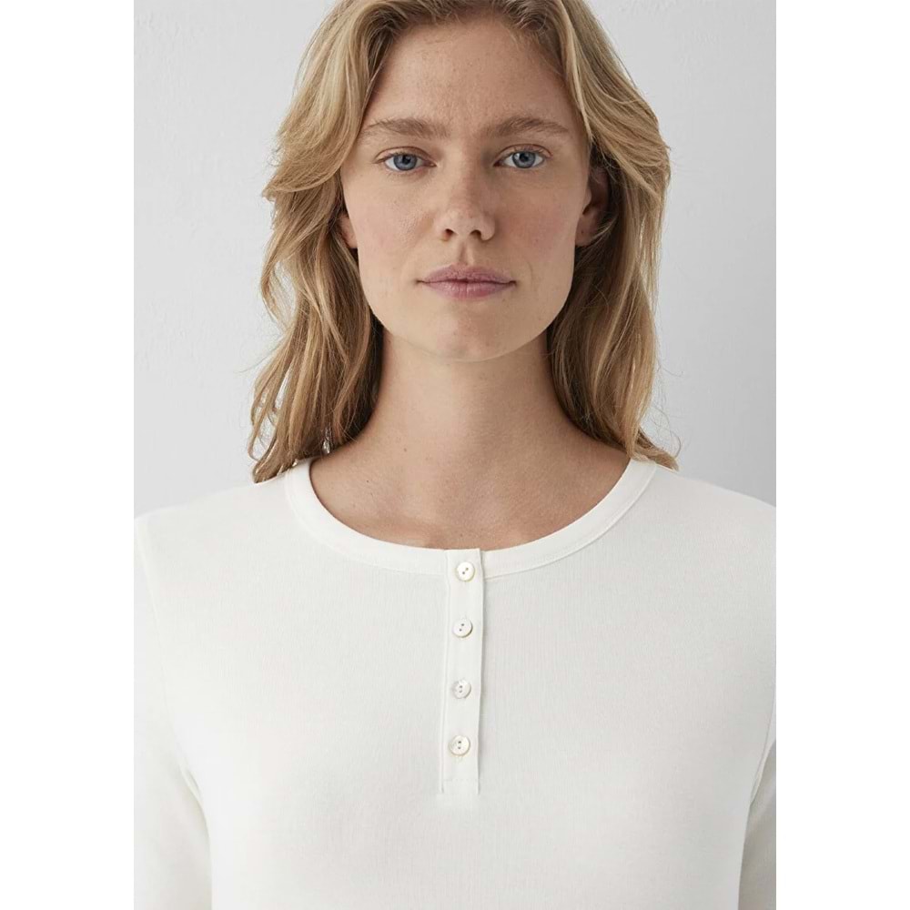 Mavi M1614120-80194 Mavi Düğme Detaylı T-Shirt Kadın Tişört