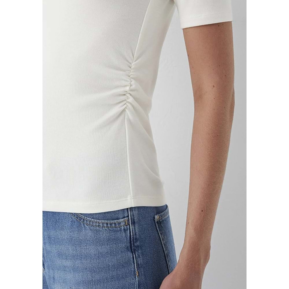 Mavi M1614120-80194 Mavi Düğme Detaylı T-Shirt Kadın Tişört