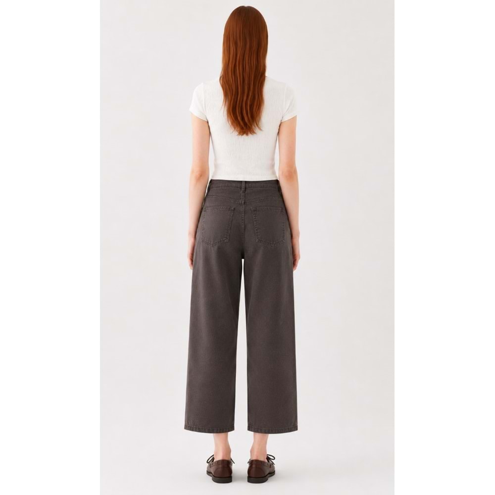 Mavi M1011274-71541 Dokuma Pantolon Bol Kesim Düz Paça Jean Kadın Kot Pantolon