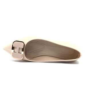 Feles Toka Detaylı Kısa Topuklu Kadın Babet Ayakkabı