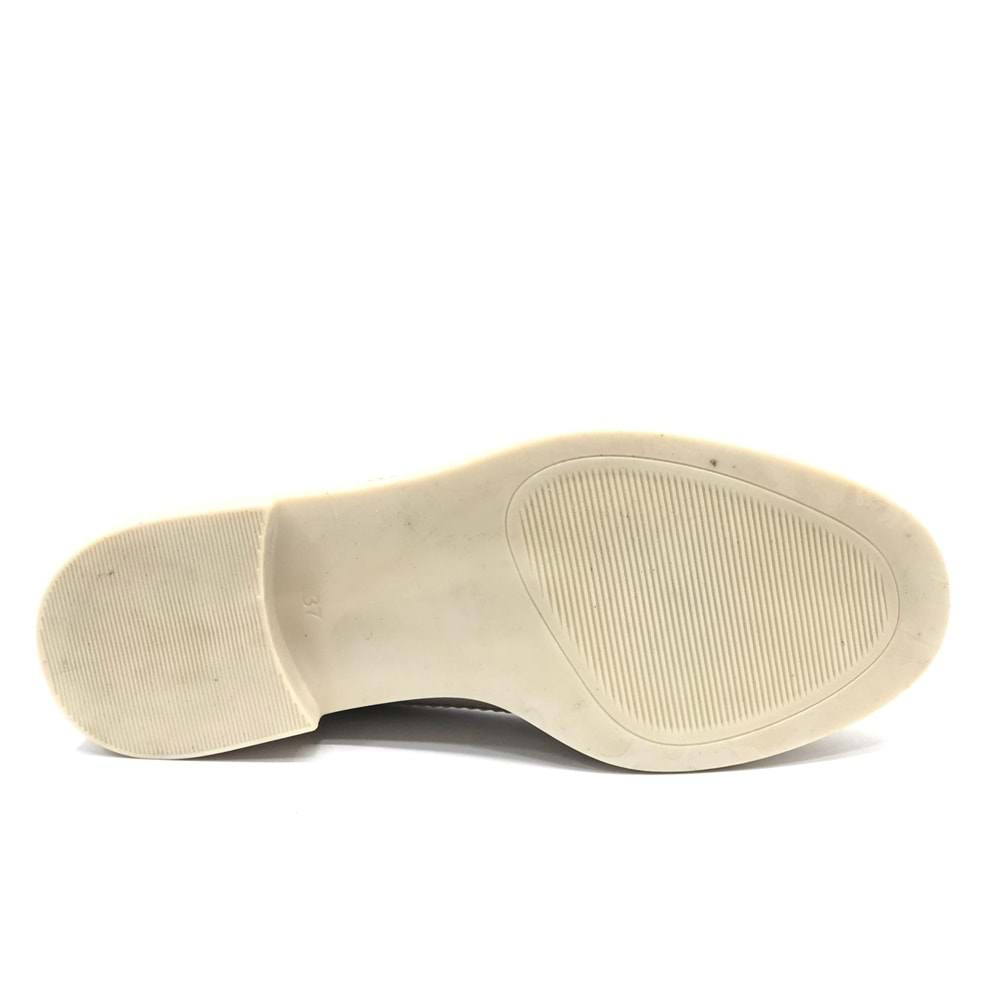 Feles Toka Detaylı Loafer Kadın Babet Ayakkabı