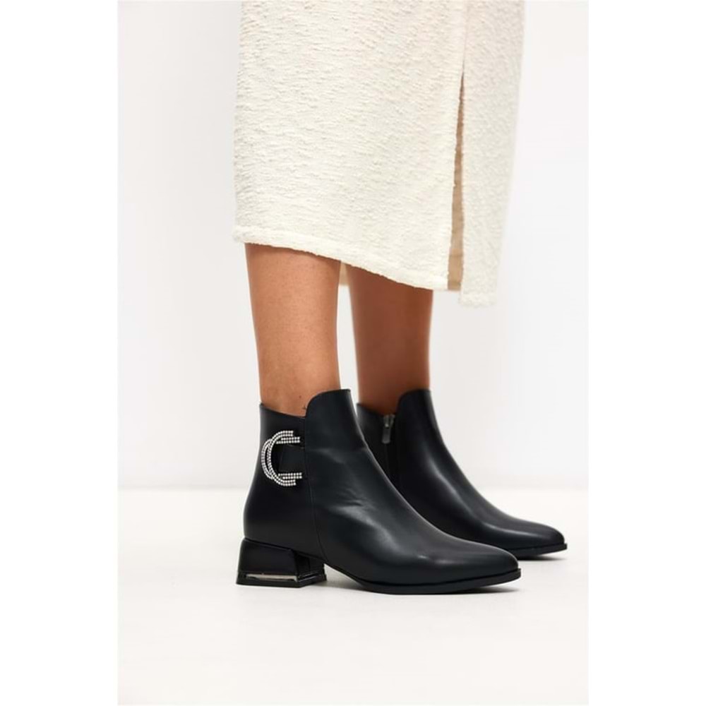 Feles Taş Toka Detaylı Düz Kadın Bot