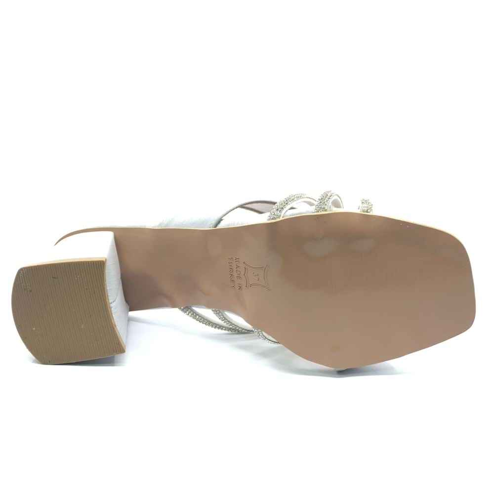 Feles Saten Şerit Desenli Topuklu Kadın Terlik