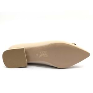 Feles Toka Detaylı Kadın Babet Ayakkabı