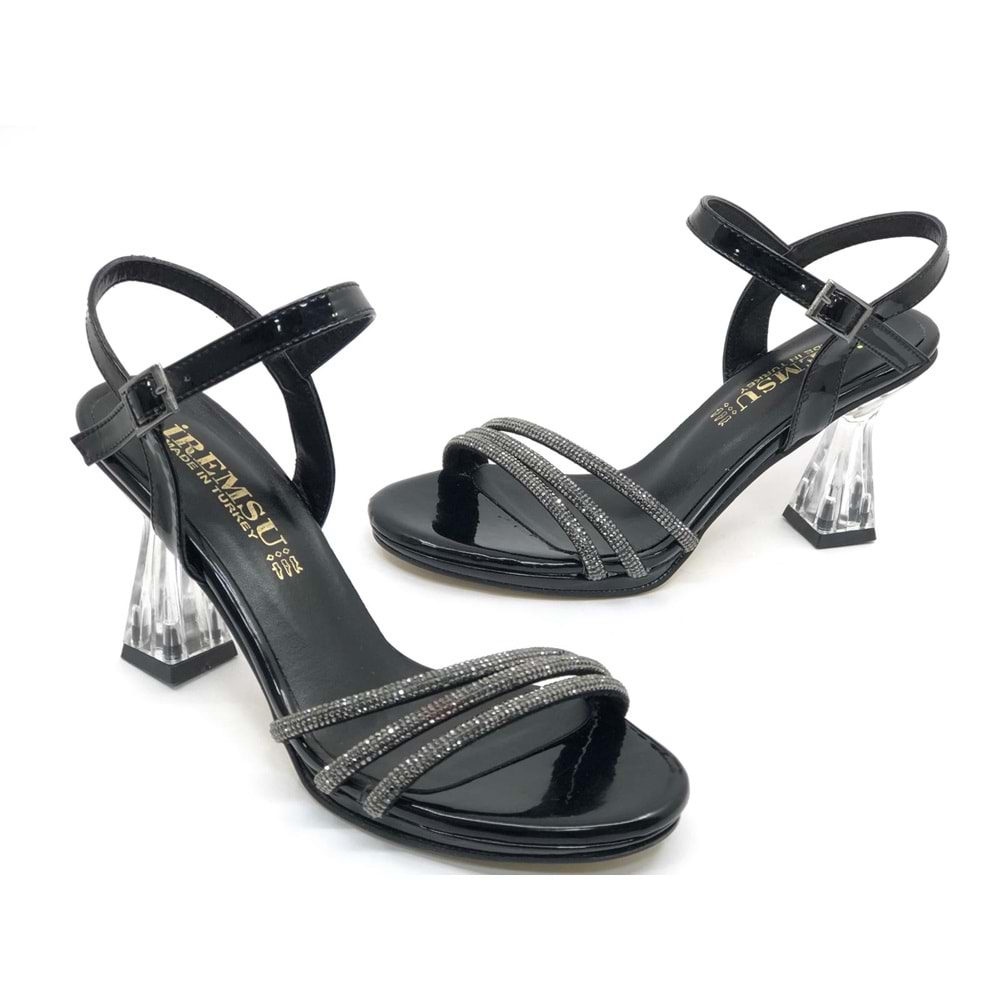 İremsu Üç Şerit Şerit Taş Detaylı 8 cm Şeffaf Topuklu İnce Platform Kadın Abiye Ayakkabı