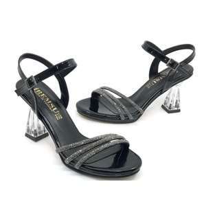 İremsu Üç Şerit Şerit Taş Detaylı 8 cm Şeffaf Topuklu İnce Platform Kadın Abiye Ayakkabı