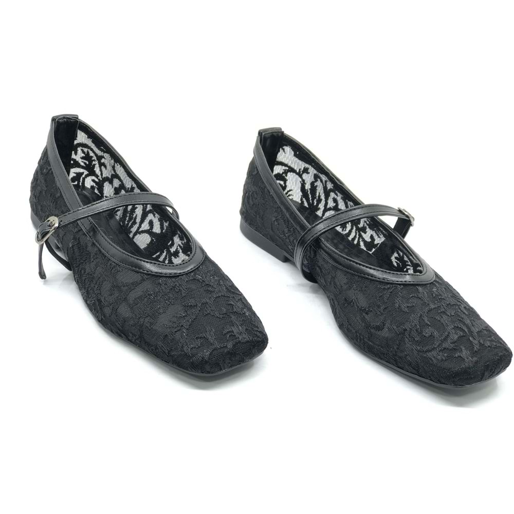 Feles Dantel Detaylı Küt Burun Kadın Babet Ayakkabı