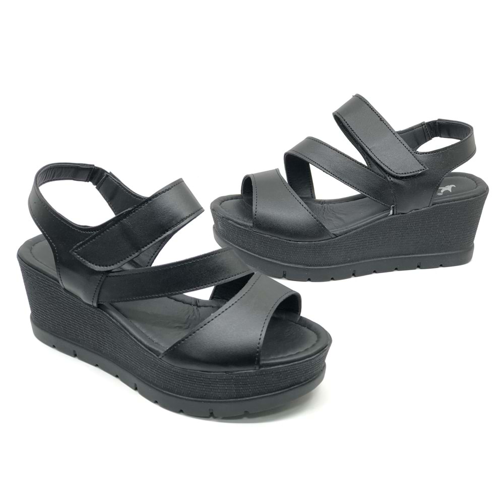 Ayakdaş 1019 Kadın Dolgu Taban Sandalet