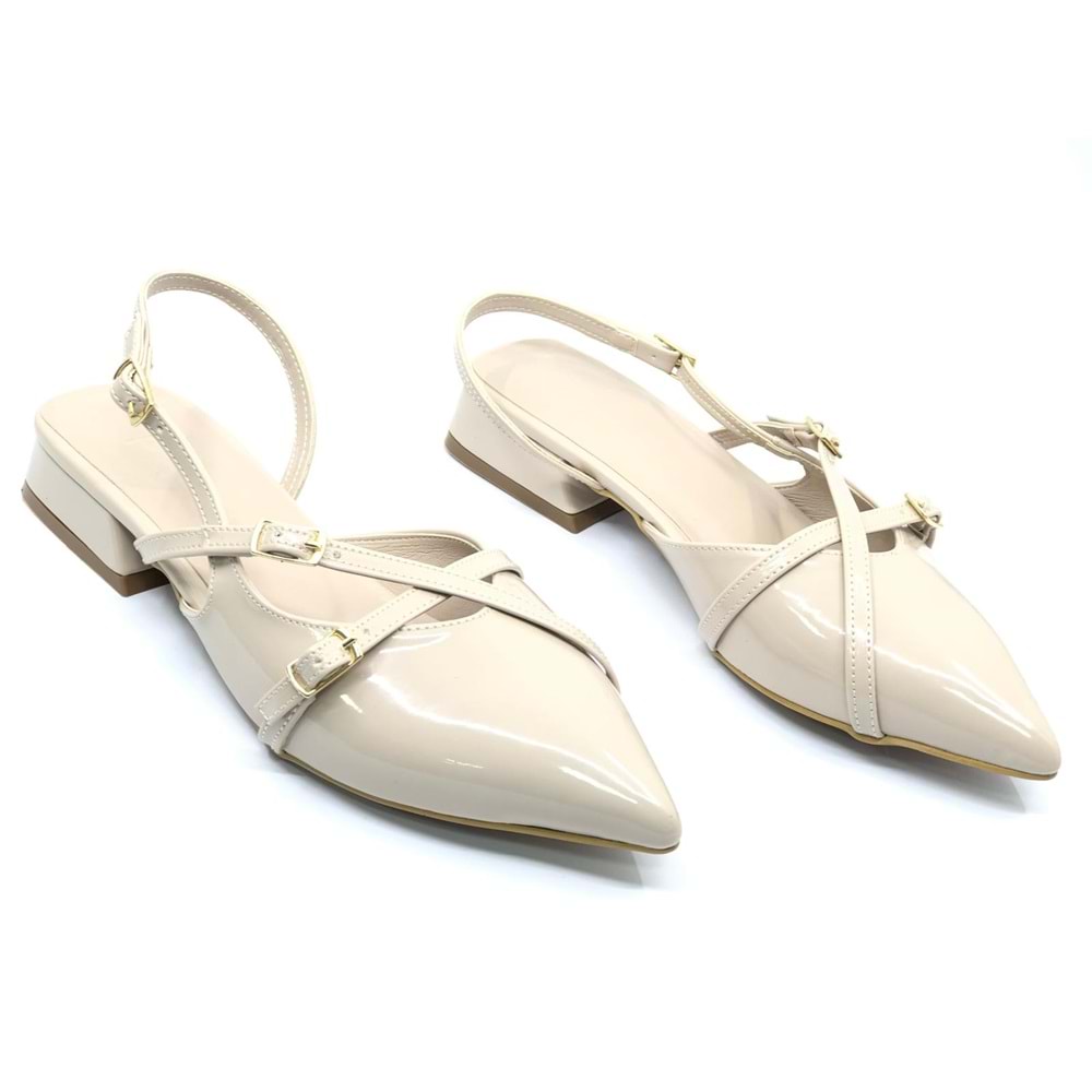 Feles Toka Detaylı Kısa Topuklu Arkası Açık Kadın Babet Ayakkabı