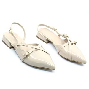 Feles Toka Detaylı Kısa Topuklu Arkası Açık Kadın Babet Ayakkabı