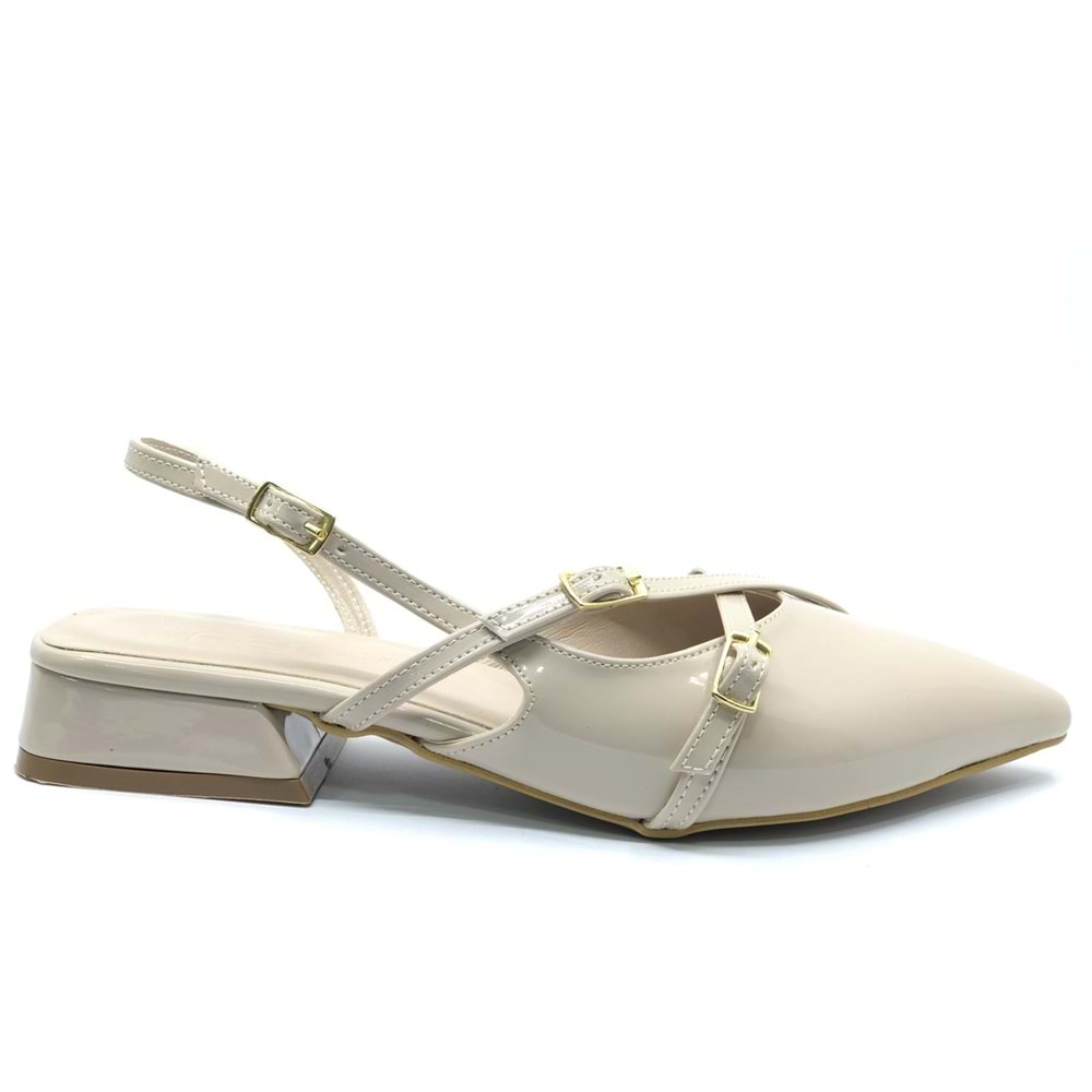 Feles Toka Detaylı Kısa Topuklu Arkası Açık Kadın Babet Ayakkabı