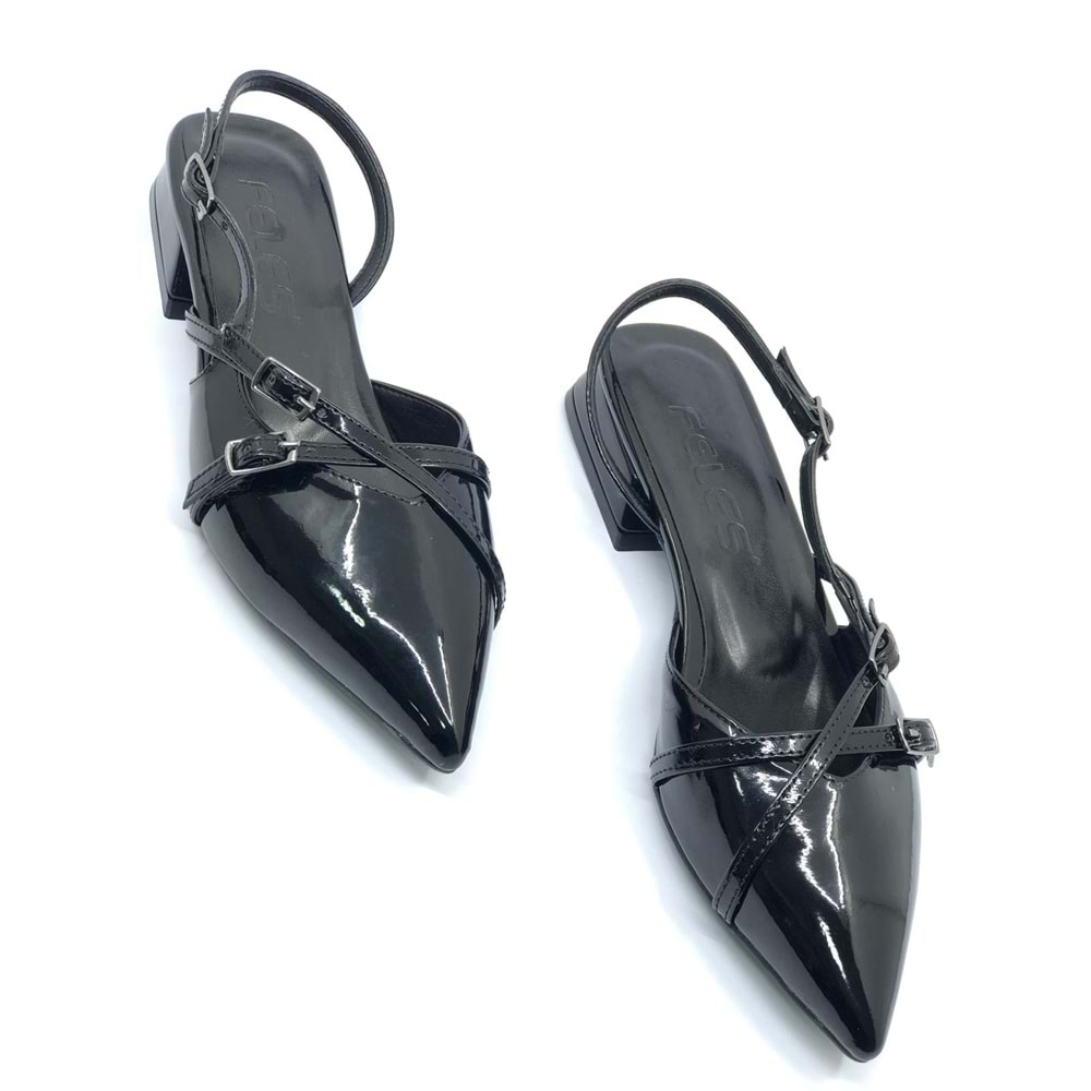 Feles Toka Detaylı Kısa Topuklu Arkası Açık Kadın Babet Ayakkabı