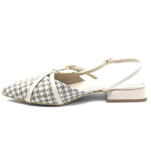 Feles Toka Detaylı Kısa Topuklu Arkası Açık Kadın Babet Ayakkabı