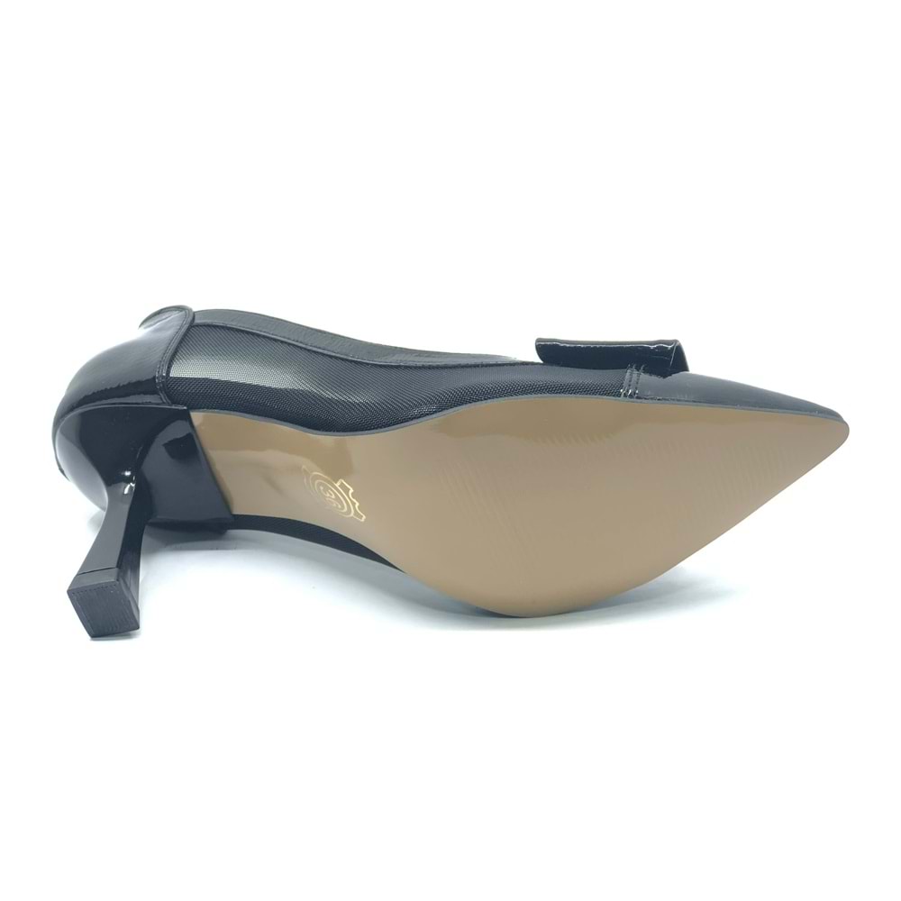 Feles Yanı Şeffaf Taş Toka Detaylı Kadın Topuklu Ayakkabı