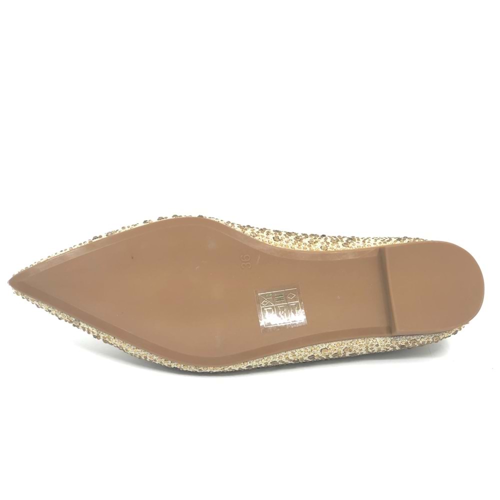 Feles Sivri Burun Taş Detaylı Kadın Babet Ayakkabı