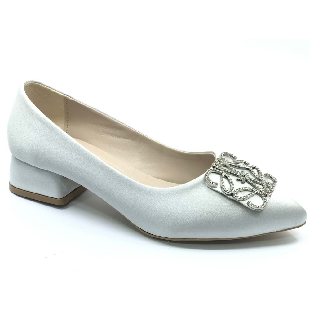 Feles Taş Toka Detaylı Kadın Klasik Ayakkabı