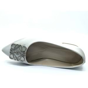 Feles Taş Toka Detaylı Kadın Klasik Ayakkabı