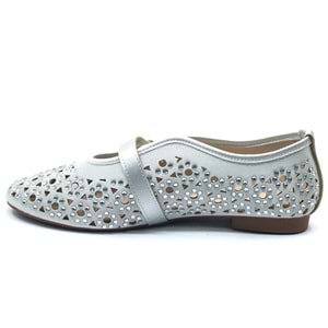 Feles Delik Taş Detaylı Kadın Babet Ayakkabı