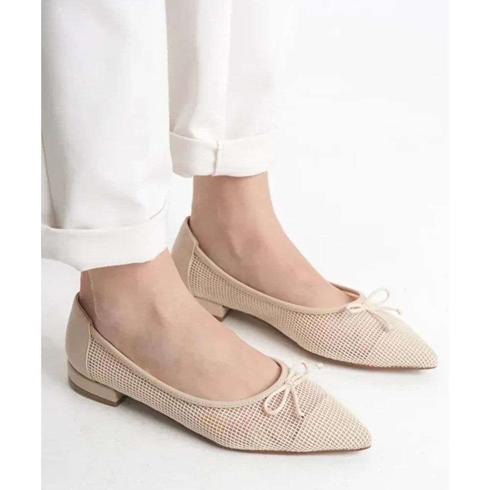 Feles Dantel Fiyonk Detaylı Sivri Burun Kadın Babet Ayakkabı