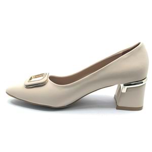 Feles Kare Toka Detaylı Topuklu Kadın Ayakkabı