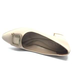 Feles Kare Toka Detaylı Topuklu Kadın Ayakkabı