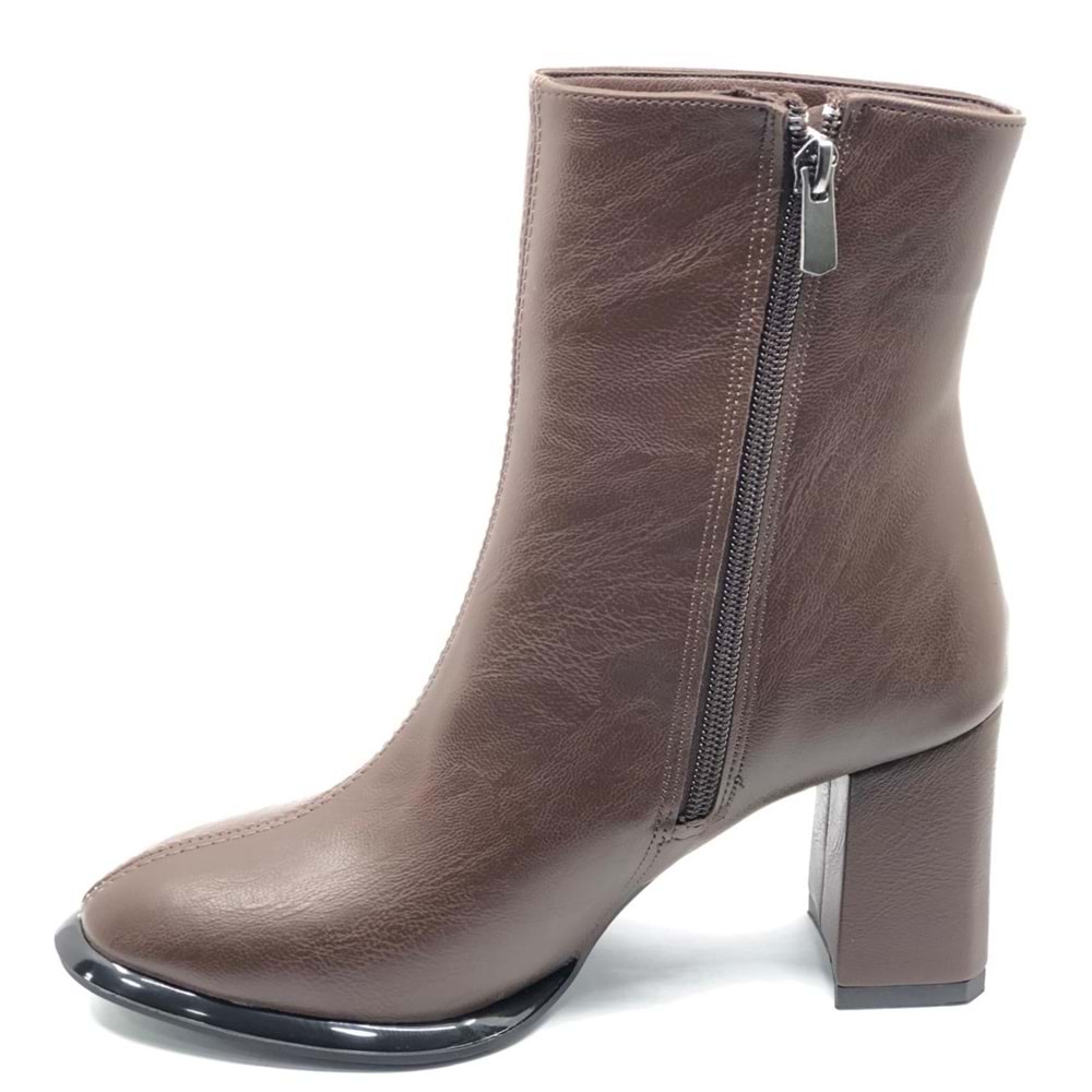 Feles Dikiş Detaylı Klasik Topuklu Kadın Bot