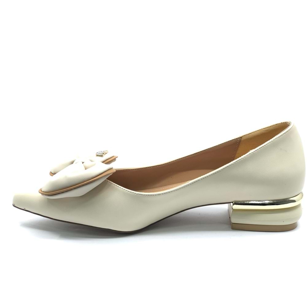 Feles Silindir Topuk Detaylı Kadın Ayakkabı