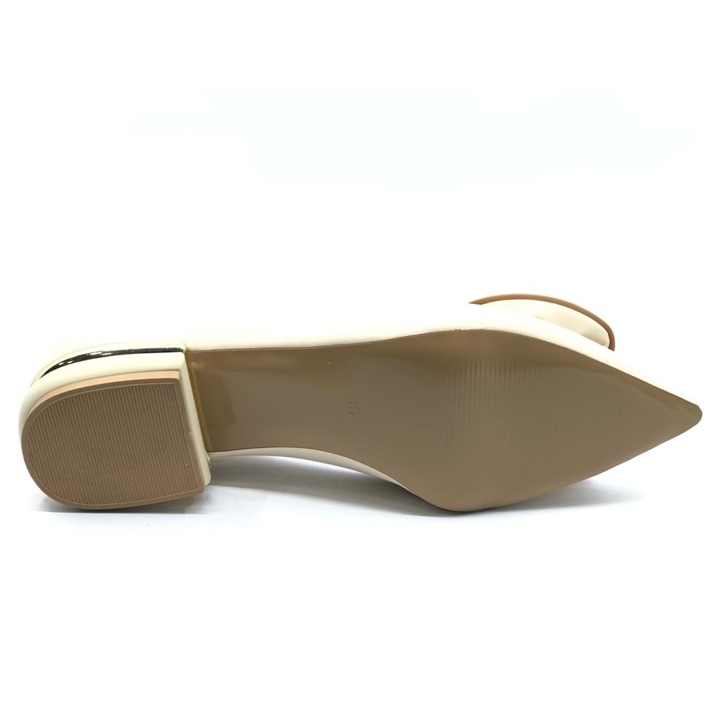 Feles Silindir Topuk Detaylı Kadın Ayakkabı