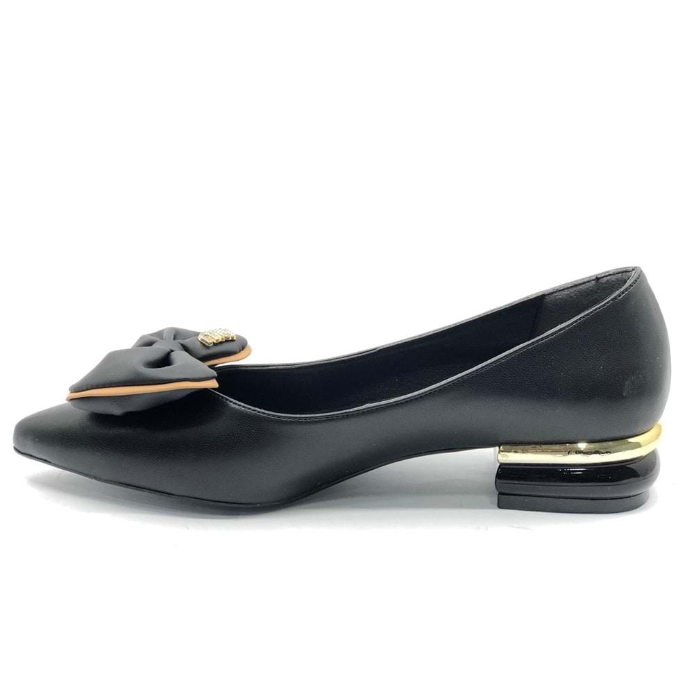 Feles Silindir Topuk Detaylı Kadın Ayakkabı