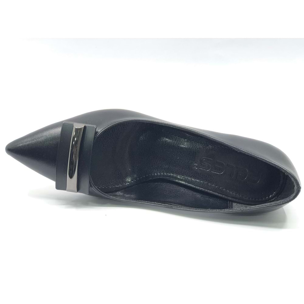 Feles 5 Cm Topuk Toka Detaylı Stiletto Kadın Ayakkabı