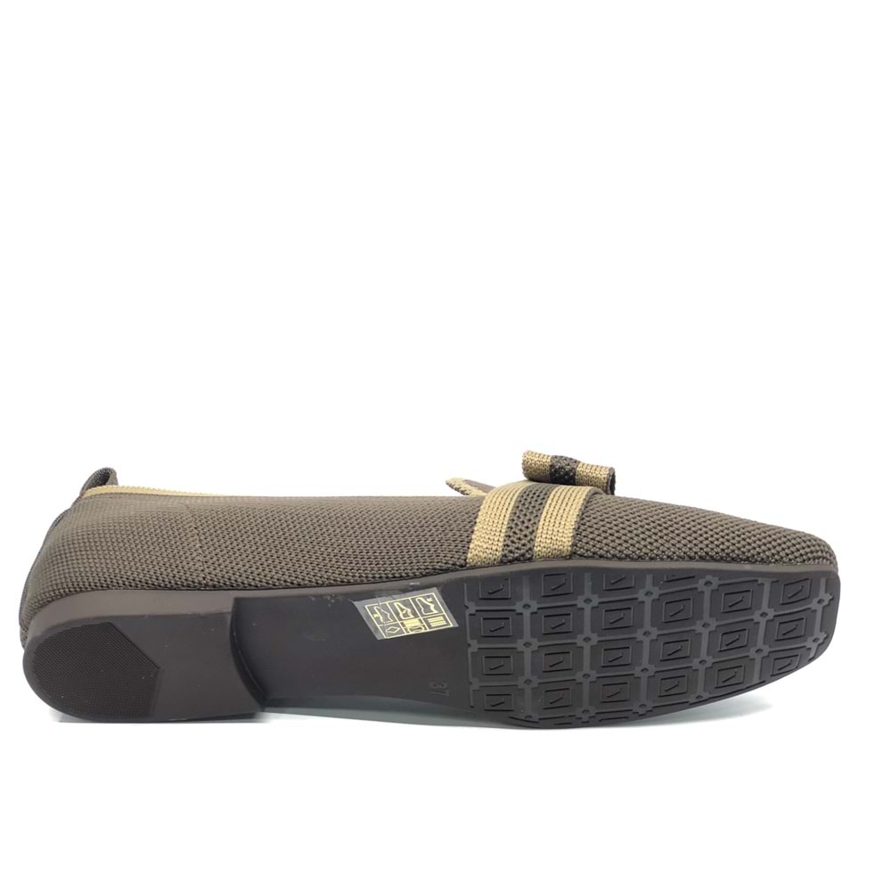 Feles Kurdela Toka Detaylı Küt Burun Kadın Babet Ayakkabı