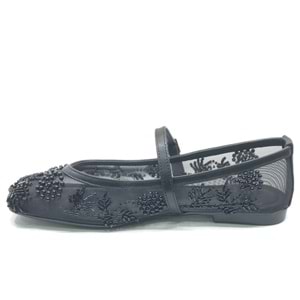 Feles Kemer Toka İnci Taş Detaylı Fileli Küt Burun Kadın Babet Ayakkabı