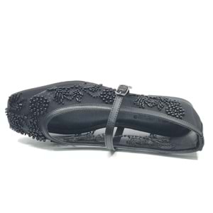 Feles Kemer Toka İnci Taş Detaylı Fileli Küt Burun Kadın Babet Ayakkabı