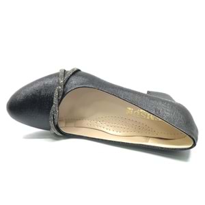 İremsu Çapraz Şerit Taş Detaylı Klasik Kadın Topuklu Ayakkabı