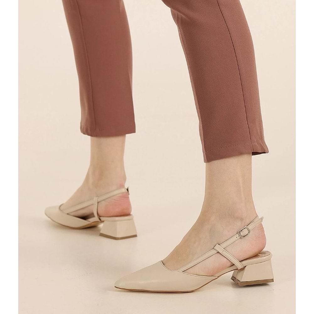 Mehtap Arkası Açık Fiyonk Detaylı Klasik Kadın Topuklu Ayakkabı