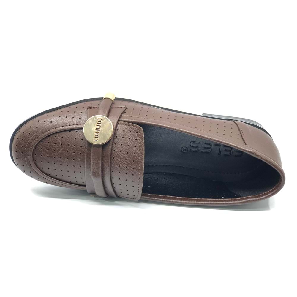 Feles Toka Detaylı Kadın Babet Ayakkabı