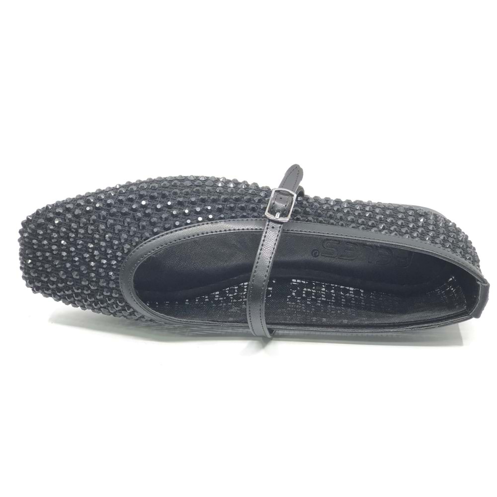 Feles Kemer Taş Detaylı Kadın Babet Ayakkabı