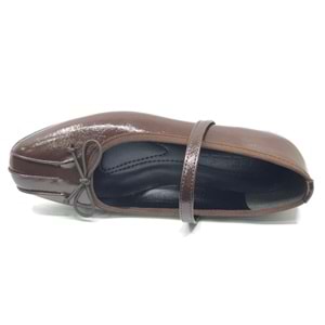 Feles Kemer Fiyonk Detaylı Kadın Babet Ayakkabı