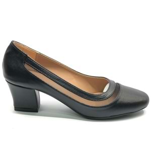 Feles Tül Detaylı Küt Burun Topuklu Kadın Ayakkabı