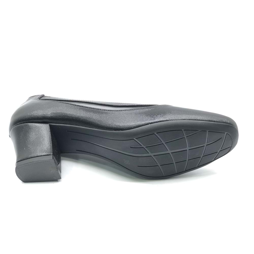 Feles Tül Detaylı Küt Burun Topuklu Kadın Ayakkabı