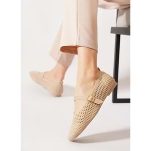 Feles Kemer Toka Detaylı Küt Burun Kadın Babet Ayakkabı