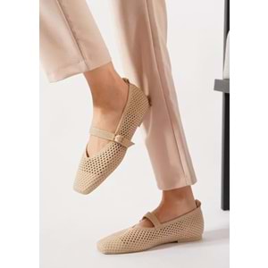 Feles Kemer Toka Detaylı Küt Burun Kadın Babet Ayakkabı